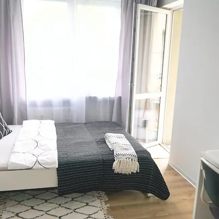 Piekny Apartament W Zielonej Dzielnicy Wroclawia Exterior photo